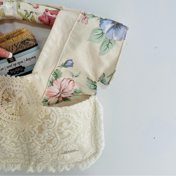 Handmade Lace T-Shirt Closet Cubby Storage Hanger Pouch - Picture 10 of 10